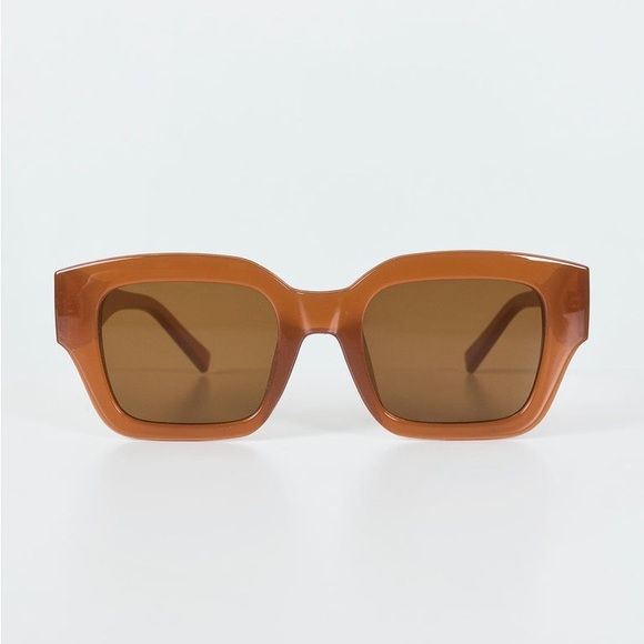 Princess Polly Dutton Sunnies in Brown - Picture 2 of 7